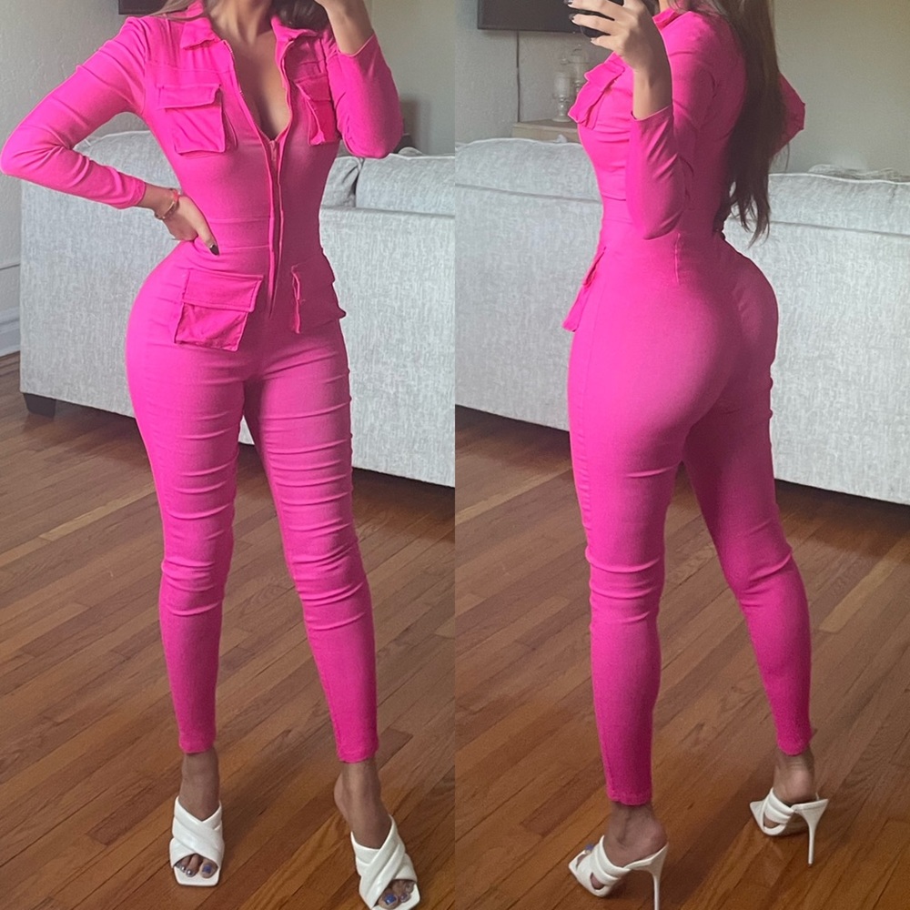 Stunning hot pink long sleeve fun romper 😍💖
